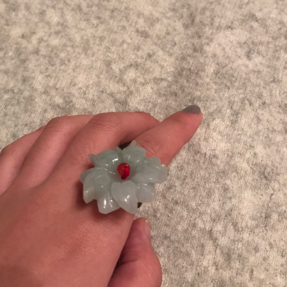 Jade ring. - Picture 3 of 3